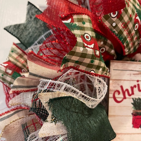 CHRISTMAS WREATH - RED truck Christmas Trees. Moss Buffalo Plaid, Hunter Green+ - Picture 10 of 11